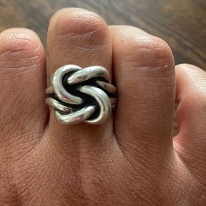 Retired James Avery Love Knot